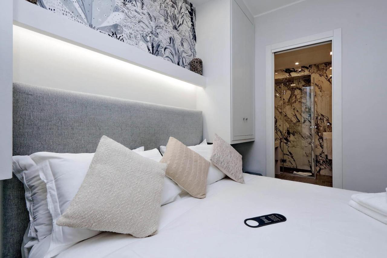 Della Croce Luxury Casa de hóspedes 2*